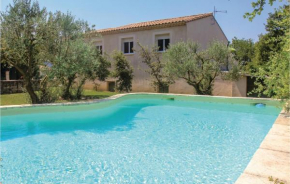 Three-Bedroom Holiday Home in St Paul Trois Chateaux